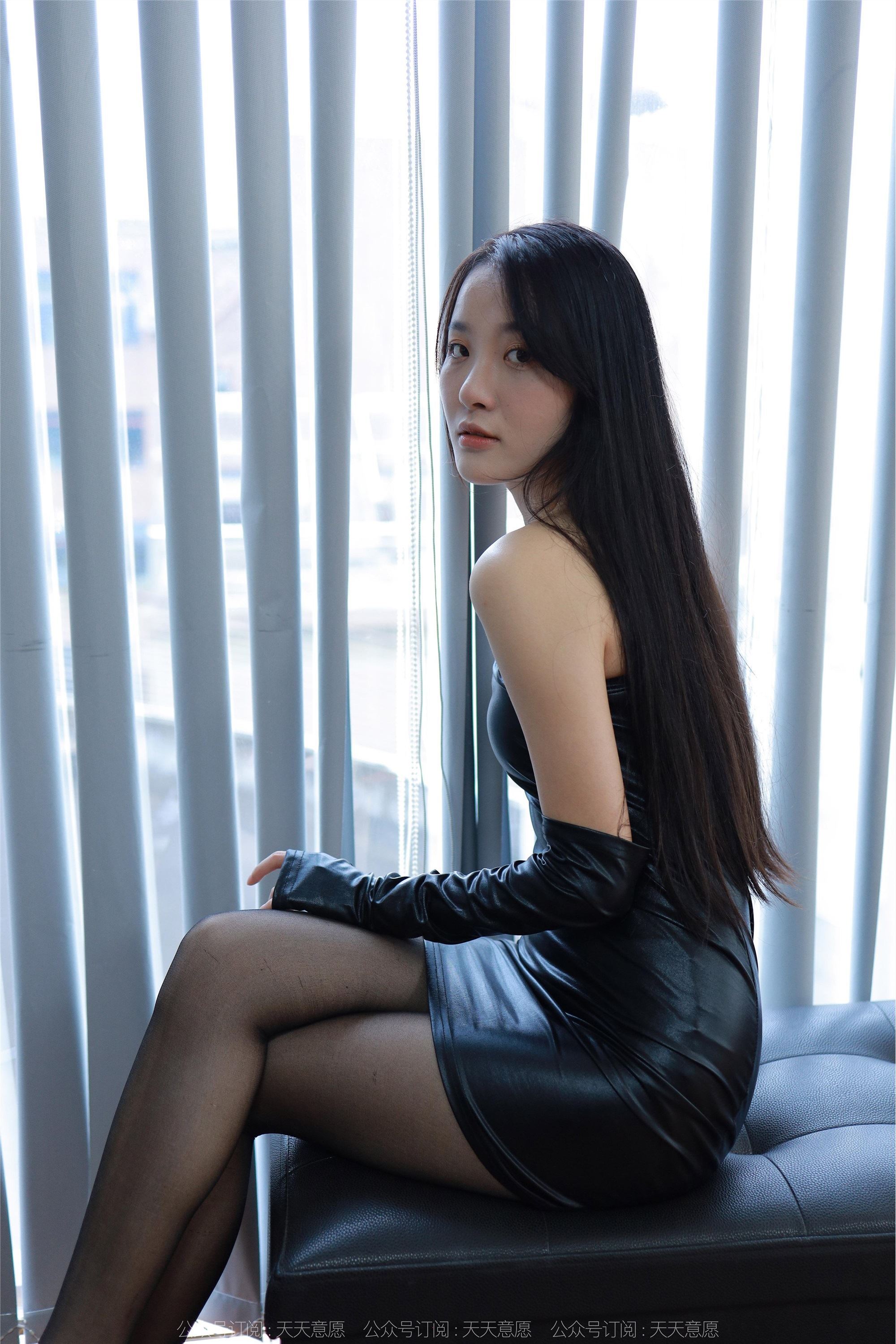 IESS异思趣向  2022.11.23 丝享家 1277 婉萍《包臀皮裙》